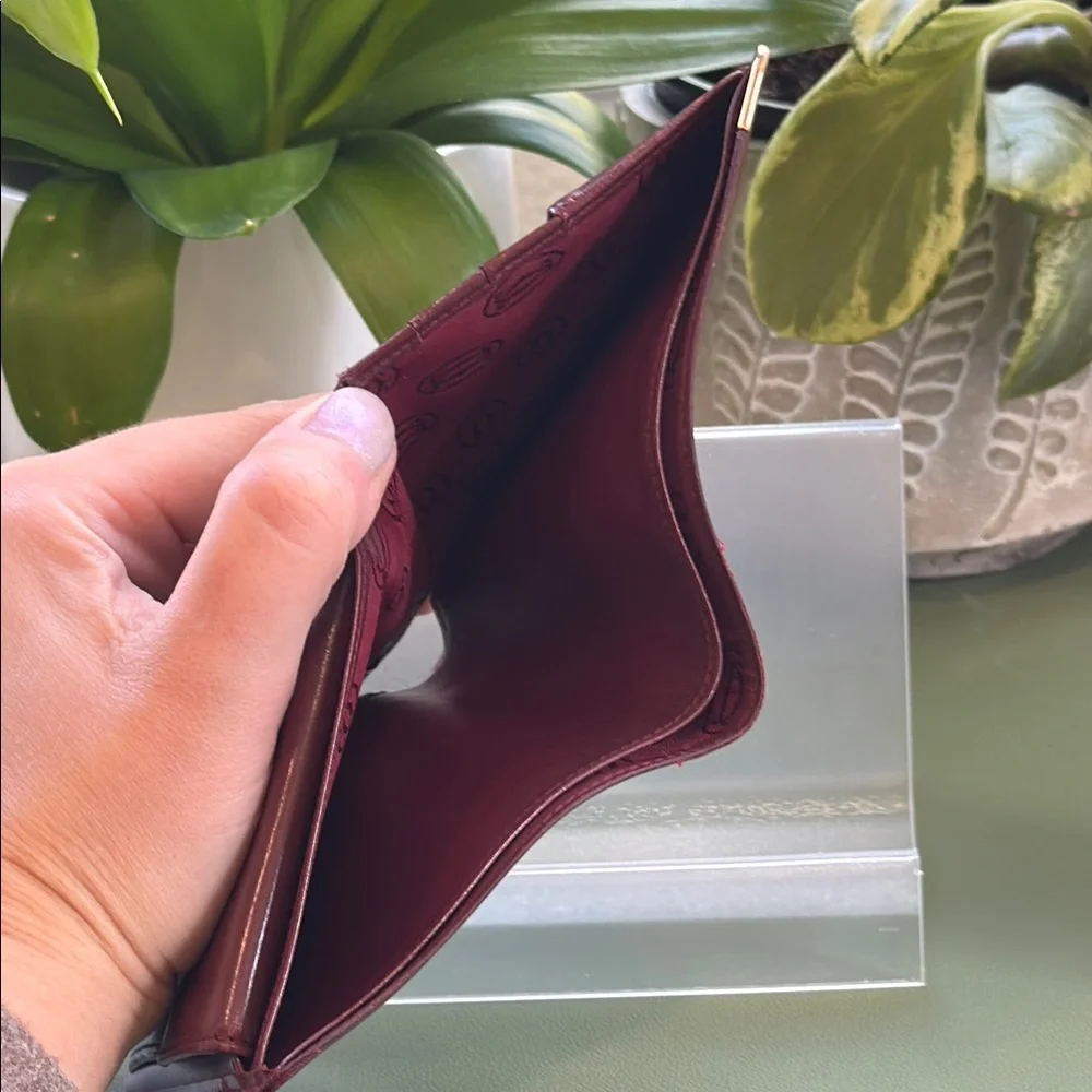 Cartier Bordeaux bifold Leather Wallet with Gold Accents